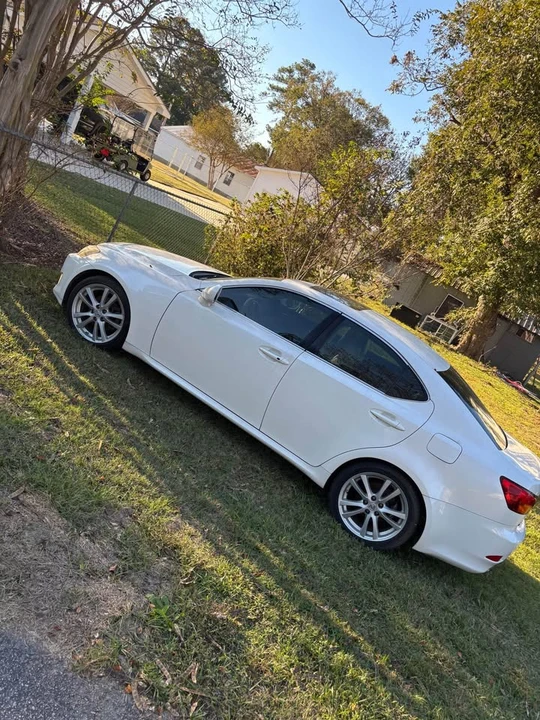 2008 Lexus IS 2nd Gen - Image 4 of 4