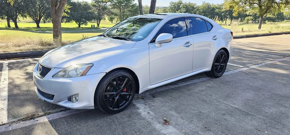 2008 Lexus IS 2nd Gen - Image 2 of 8