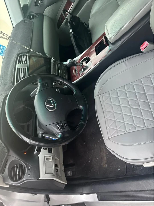 2008 Lexus IS 2nd Gen - Image 9 of 12