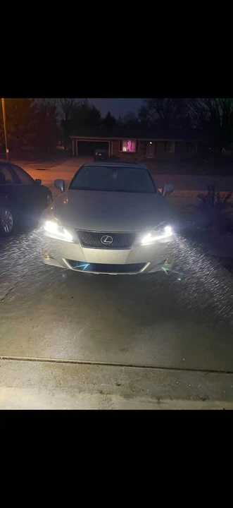 2008 Lexus IS 2nd Gen - Image 2 of 10
