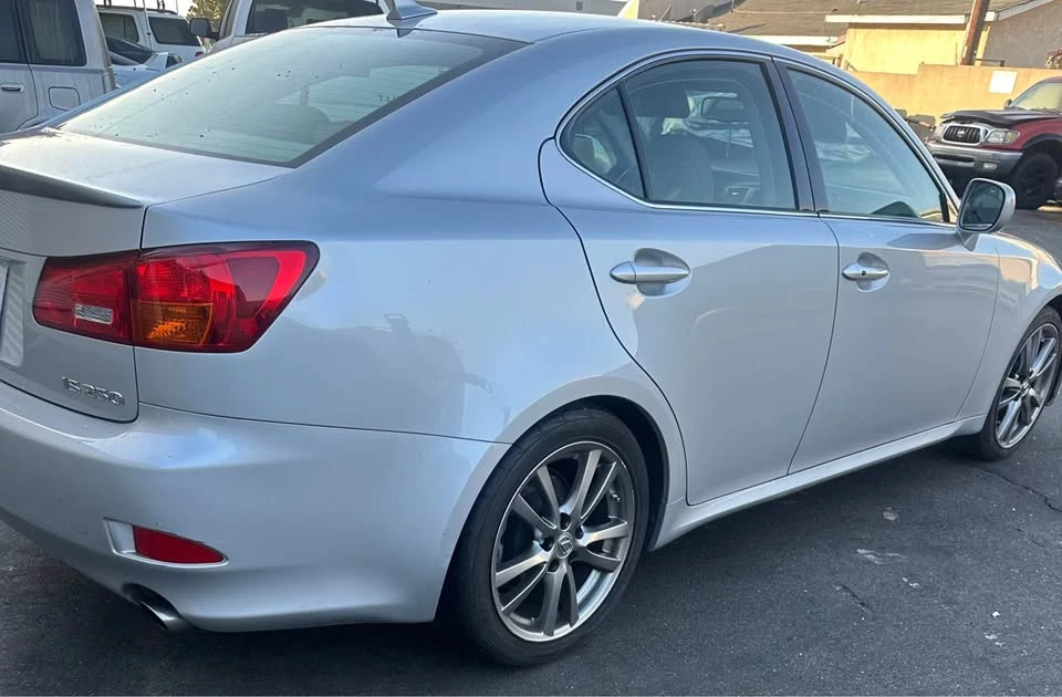 2008 Lexus IS 2nd Gen - Image 4 of 7