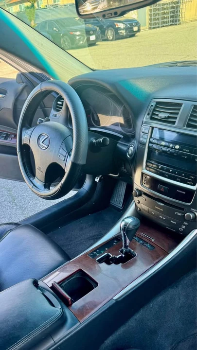 2008 Lexus IS 2nd Gen - Image 11 of 13