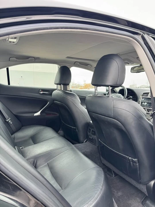 2008 Lexus IS 2nd Gen - Image 9 of 12