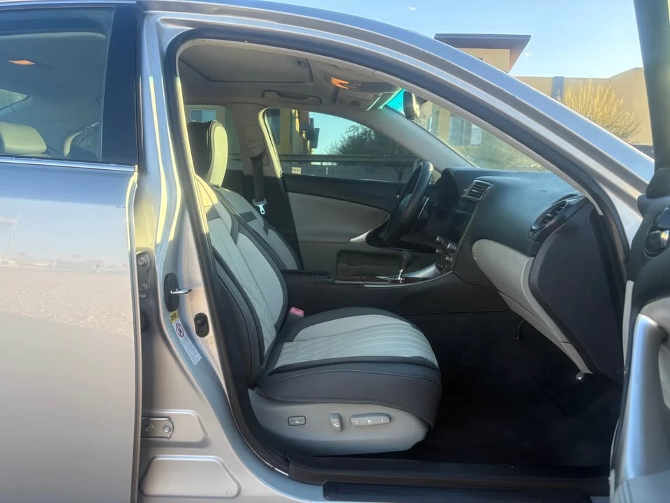 2008 Lexus IS 2nd Gen - Image 5 of 7