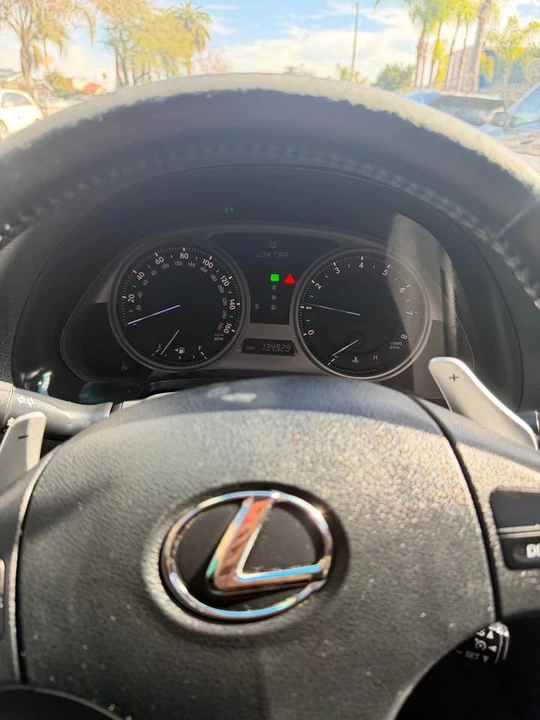 2008 Lexus IS 2nd Gen - Image 6 of 11
