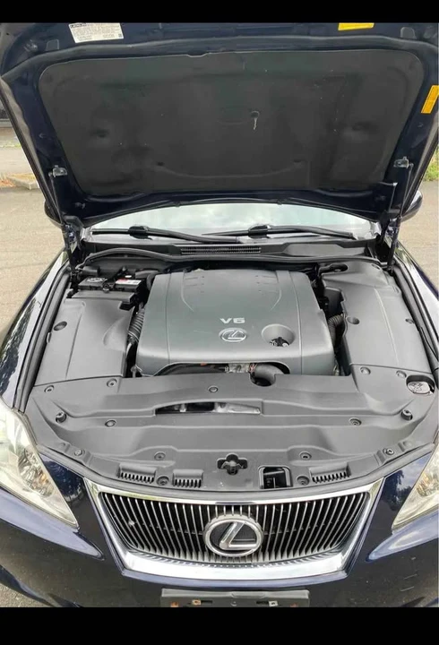 2008 Lexus IS 2nd Gen - Image 15 of 20