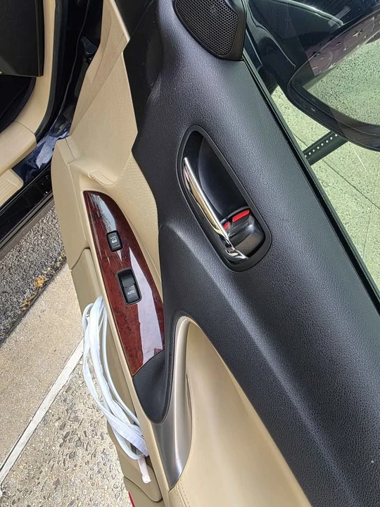 2008 Lexus IS 2nd Gen - Image 9 of 20