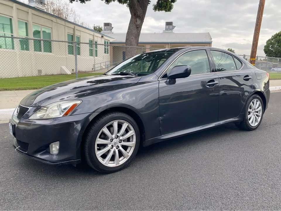 2008 Lexus IS 2nd Gen - Image 4 of 10