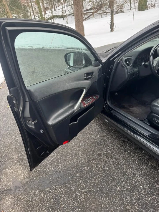 2008 Lexus IS 2nd Gen - Image 5 of 18
