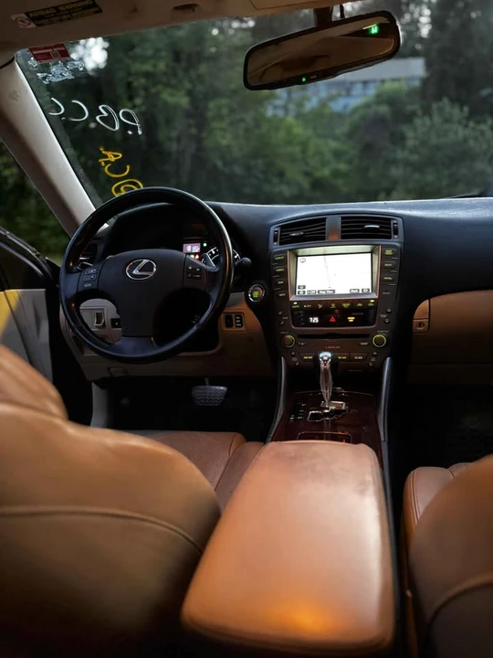 2008 Lexus IS 2nd Gen - Image 9 of 12