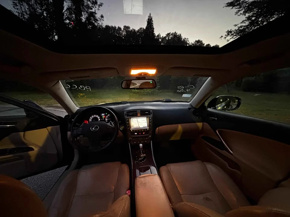 2008 Lexus IS 2nd Gen - Image 8 of 12