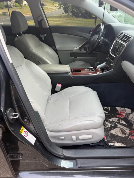 2008 Lexus IS 2nd Gen - Image 4 of 5