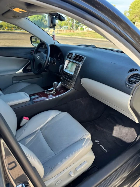 2008 Lexus IS 2nd Gen - Image 5 of 9