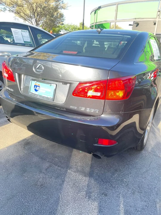 2008 Lexus IS 2nd Gen - Image 3 of 11