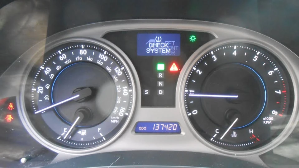 2008 Lexus IS 2nd Gen - Image 5 of 13