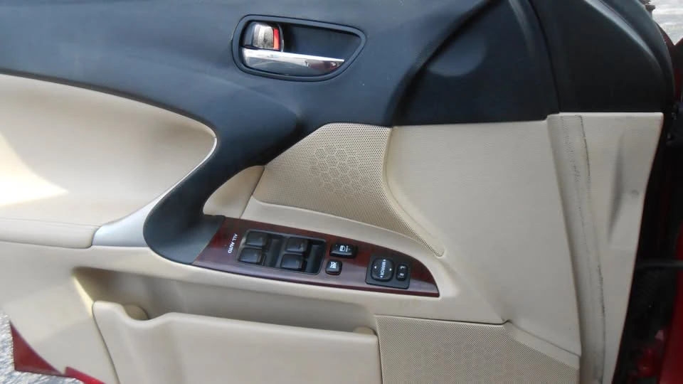 2008 Lexus IS 2nd Gen - Image 11 of 13