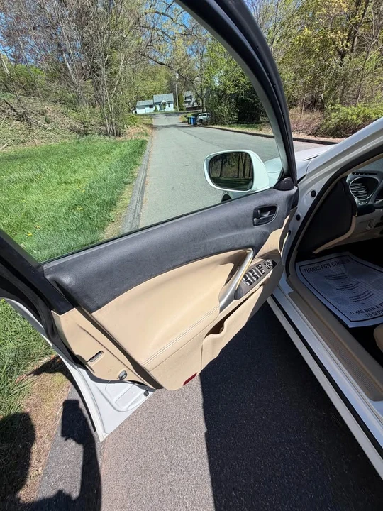 2008 Lexus IS 2nd Gen - Image 11 of 18