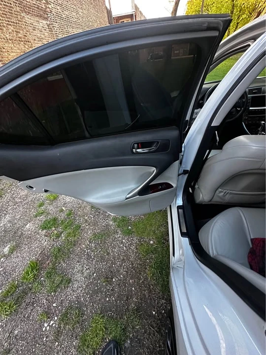 2008 Lexus IS 2nd Gen - Image 10 of 11