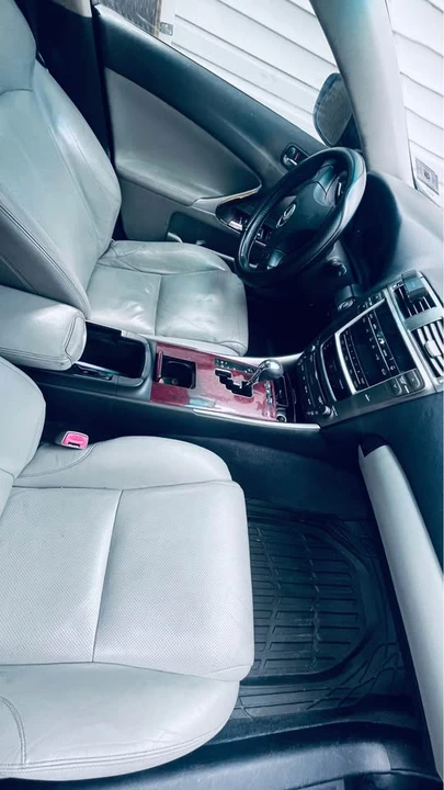 2008 Lexus IS 2nd Gen - Image 5 of 10