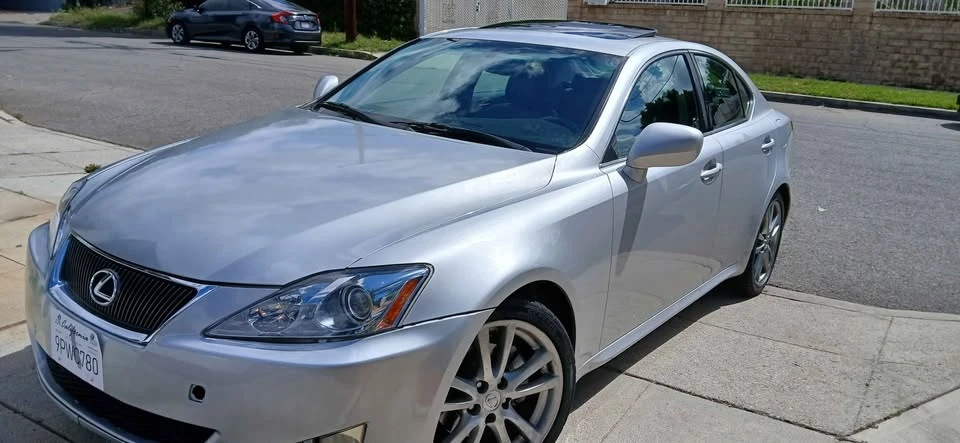 2008 Lexus IS 2nd Gen - Image 5 of 20