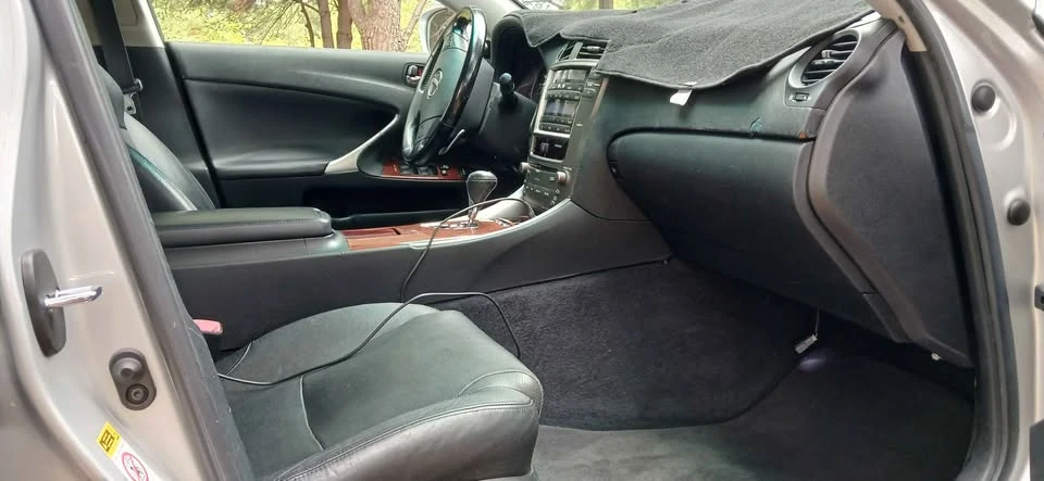 2008 Lexus IS 2nd Gen - Image 18 of 20