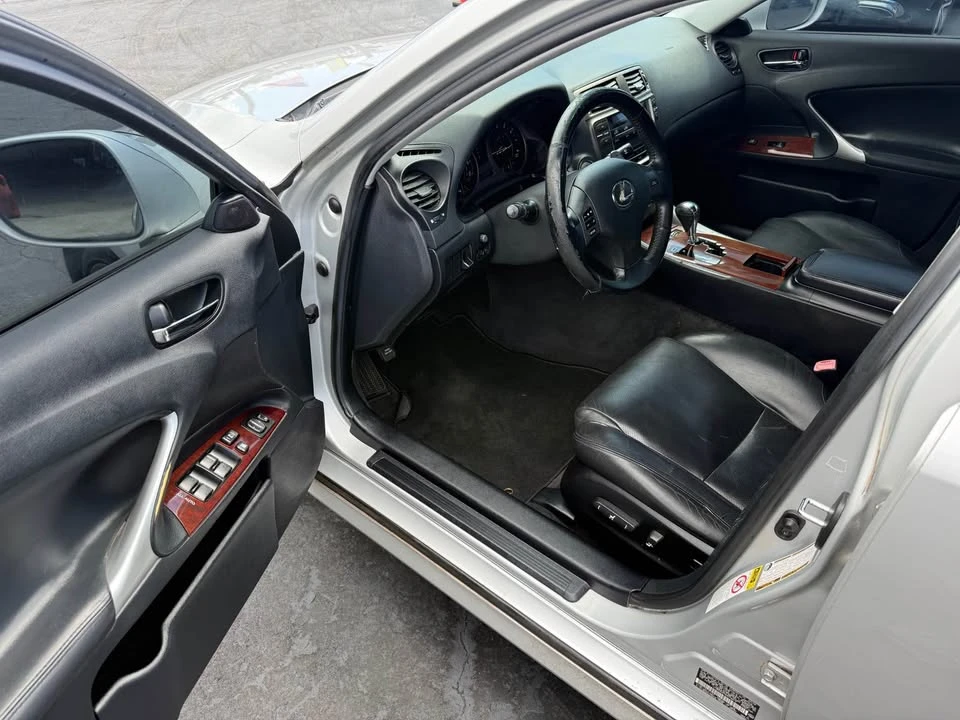 2008 Lexus IS 2nd Gen - Image 6 of 11