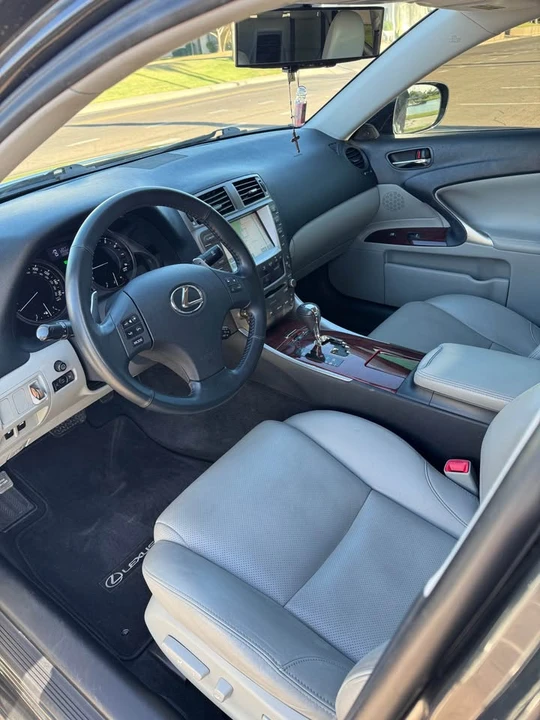 2008 Lexus IS 2nd Gen - Image 5 of 11