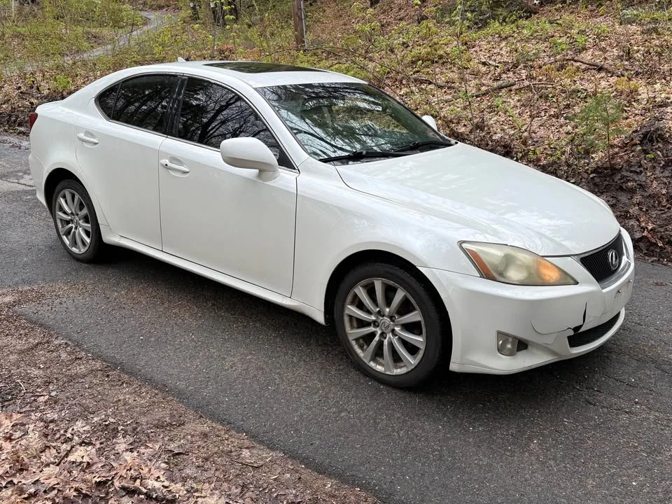 2008 Lexus IS 2nd Gen - Image 5 of 8