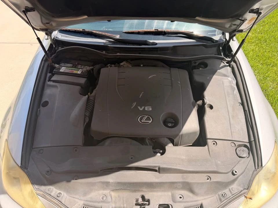 2008 Lexus IS 2nd Gen - Image 10 of 15