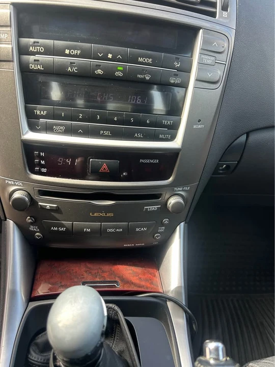 2008 Lexus IS 2nd Gen - Image 9 of 13