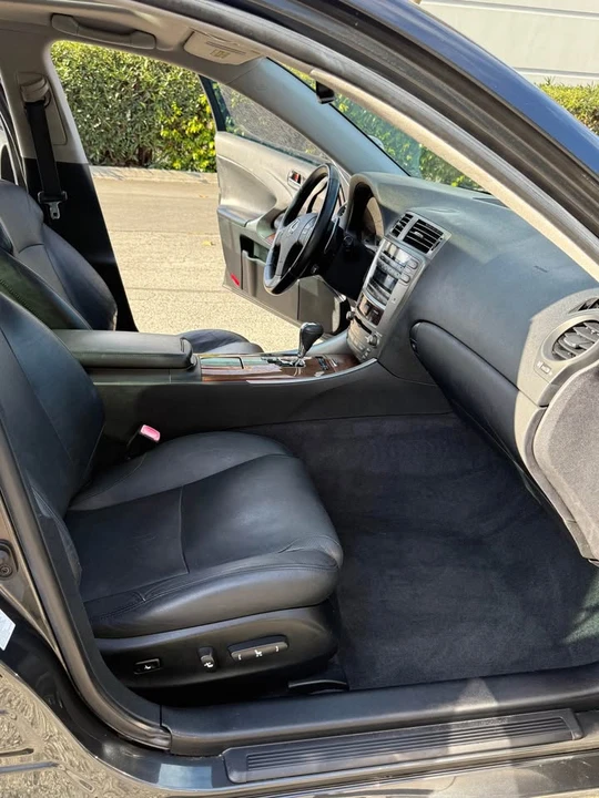2008 Lexus IS 2nd Gen - Image 8 of 19