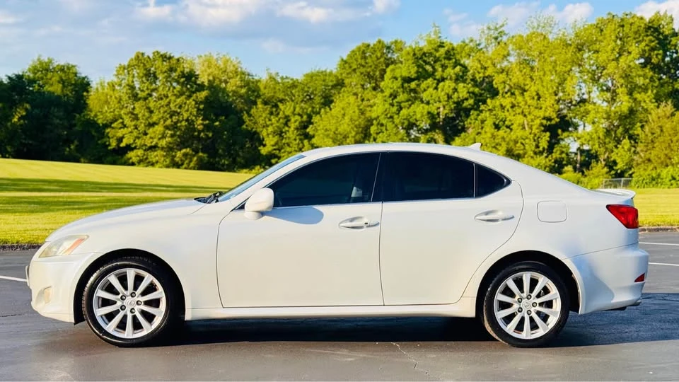 2008 Lexus IS 2nd Gen - Image 4 of 15