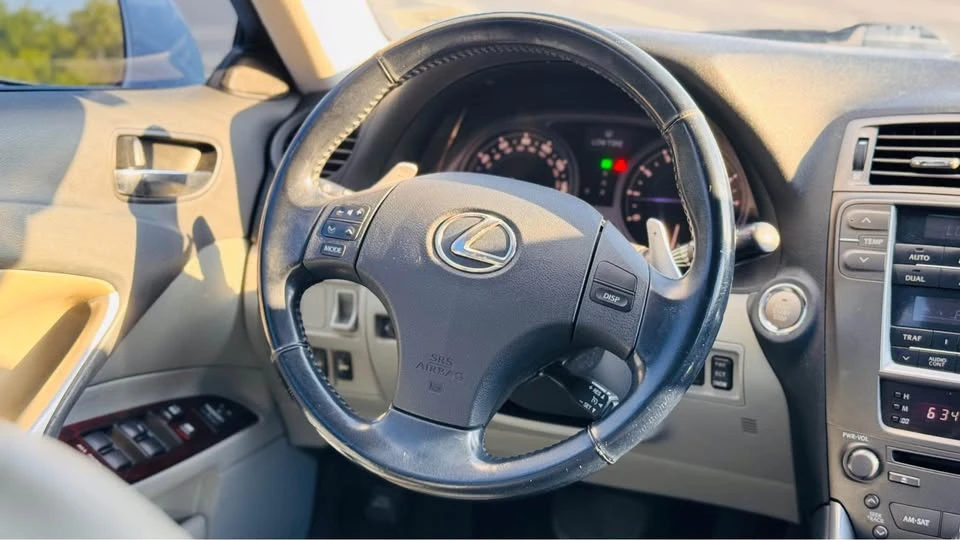 2008 Lexus IS 2nd Gen - Image 12 of 15