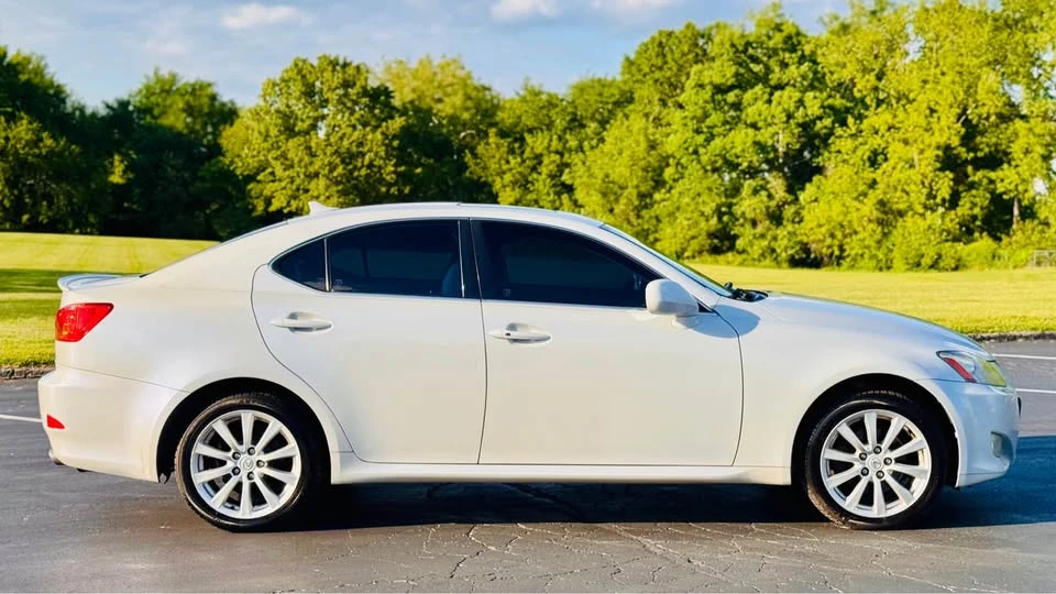 2008 Lexus IS 2nd Gen - Image 8 of 15