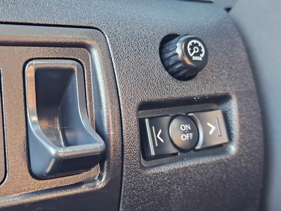 2008 Lexus IS 2nd Gen - Image 17 of 20