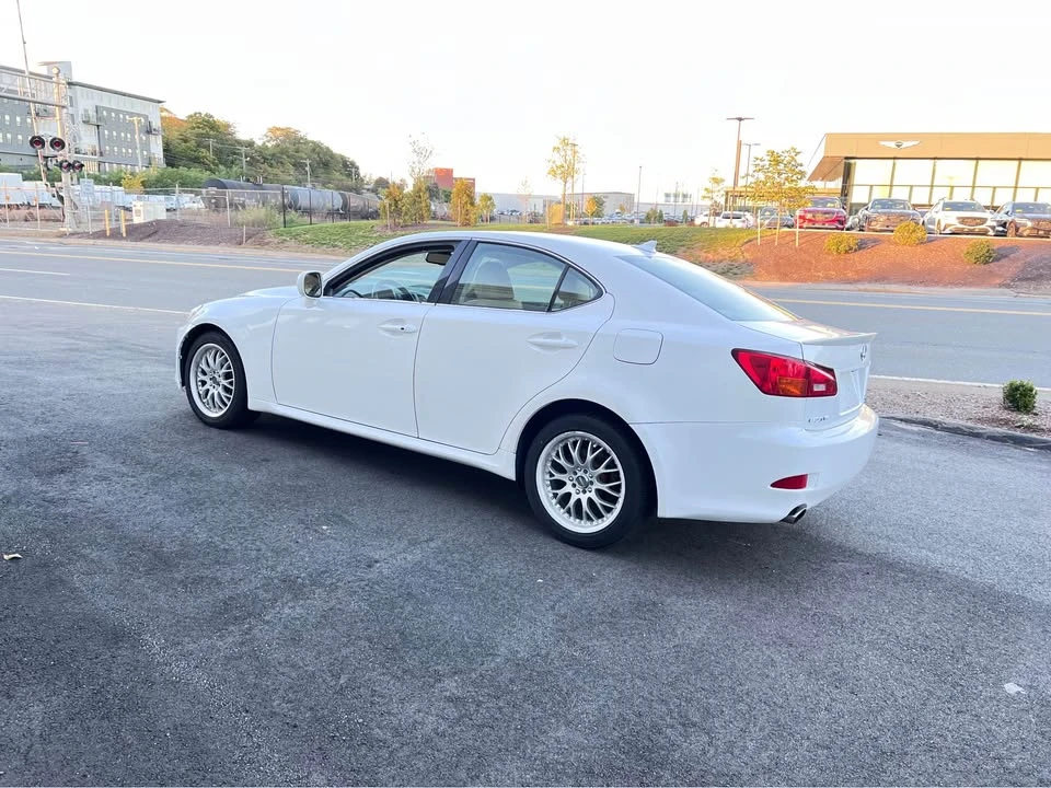 2008 Lexus IS 2nd Gen - Image 11 of 12