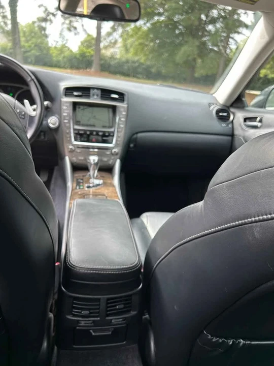 2008 Lexus IS 2nd Gen - Image 13 of 19