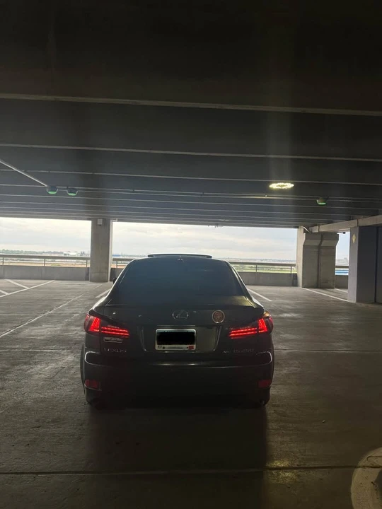 2008 Lexus IS 2nd Gen - Image 4 of 7