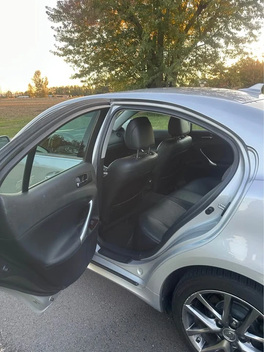 2008 Lexus IS 2nd Gen - Image 11 of 20