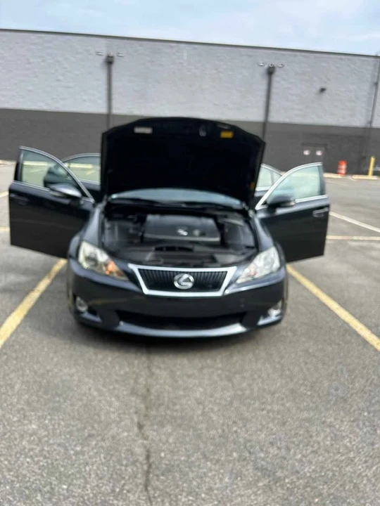 2008 Lexus IS 2nd Gen - Image 15 of 19