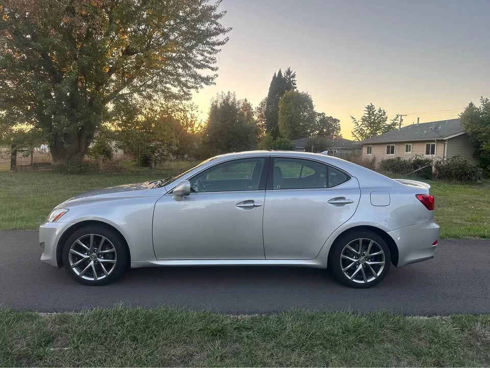 2008 Lexus IS 2nd Gen - Image 3 of 20