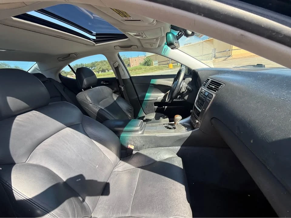 2008 Lexus IS 2nd Gen - Image 9 of 15