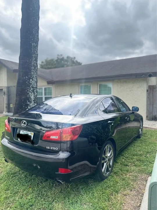 2008 Lexus IS 2nd Gen - Image 2 of 10