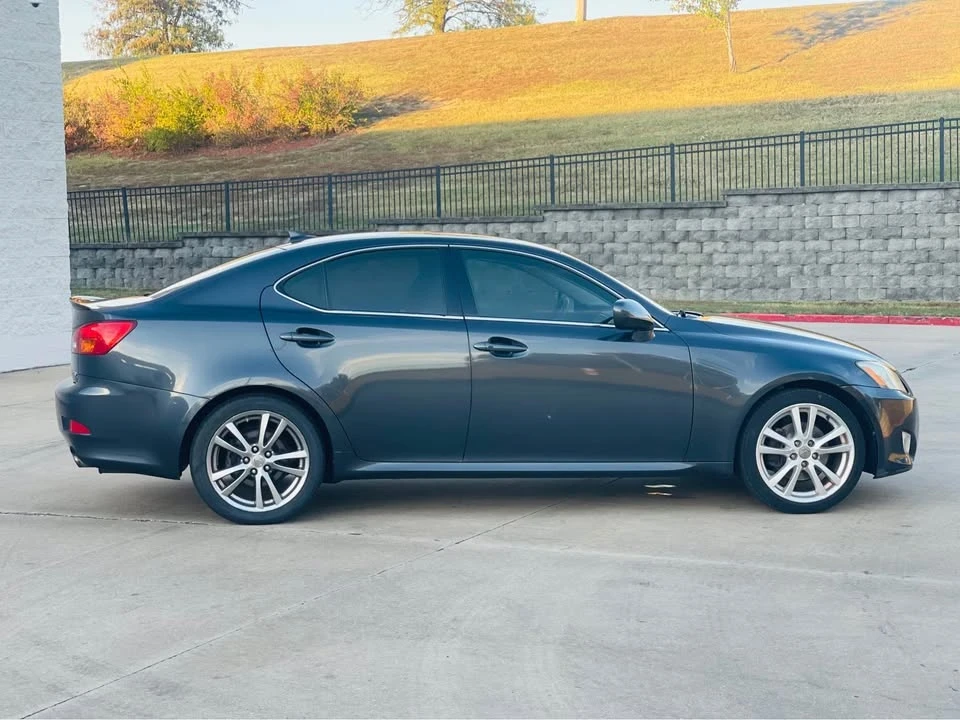 2008 Lexus IS 2nd Gen - Image 8 of 18