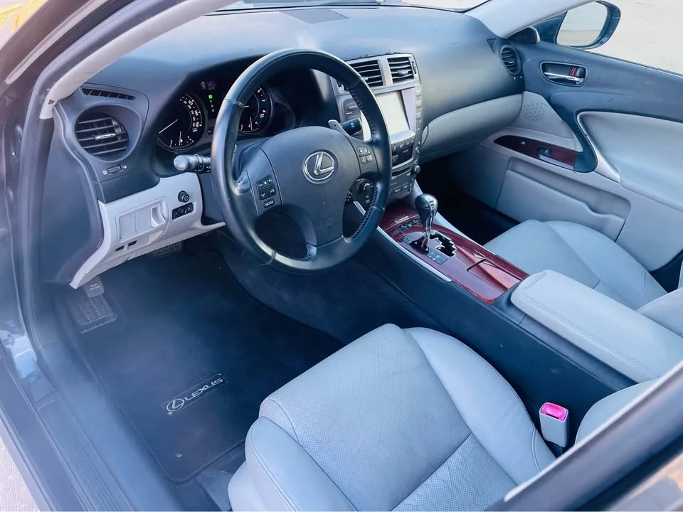 2008 Lexus IS 2nd Gen - Image 13 of 18