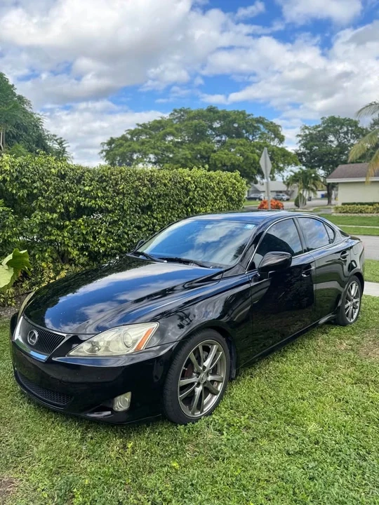 2008 Lexus IS 2nd Gen - Image 4 of 10