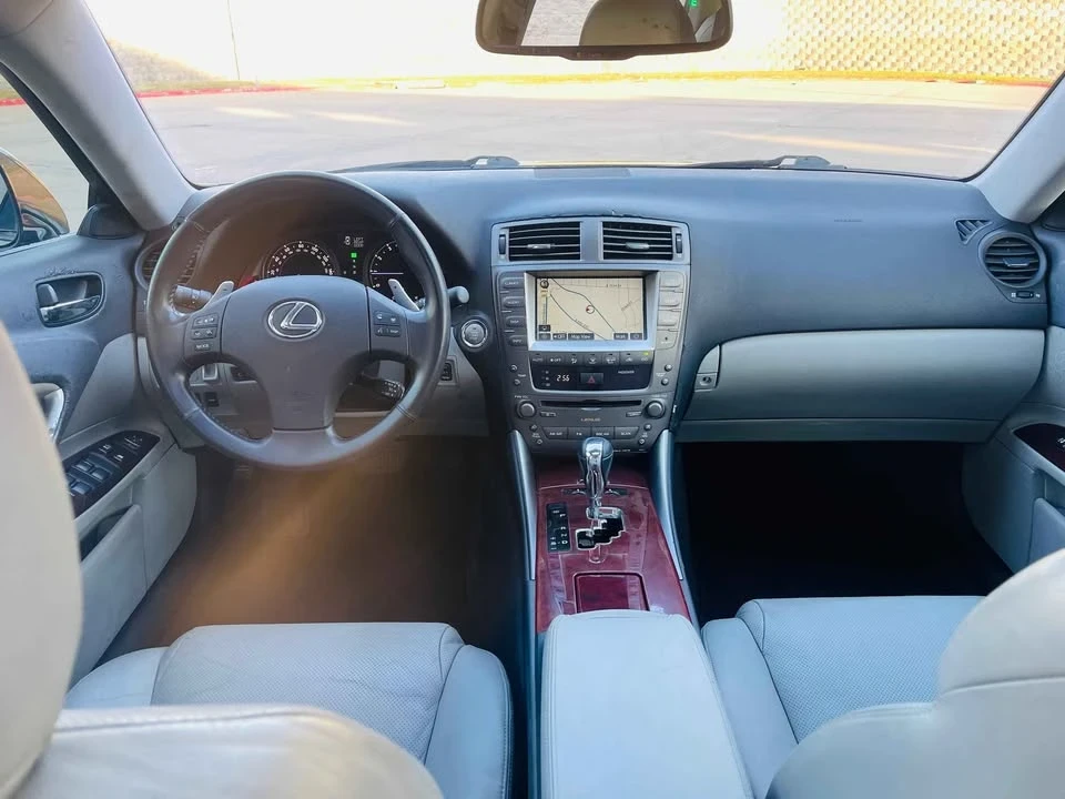 2008 Lexus IS 2nd Gen - Image 13 of 18