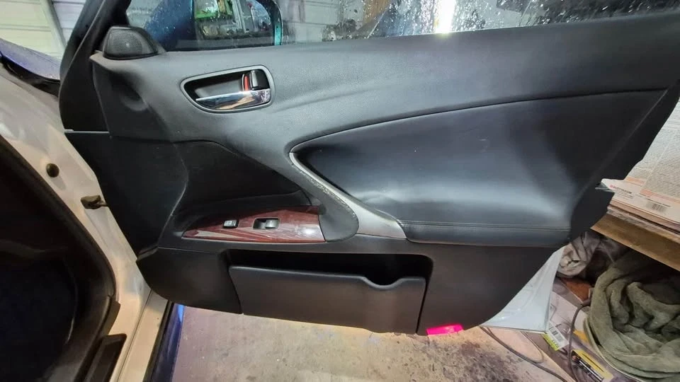 2008 Lexus IS 2nd Gen - Image 18 of 19