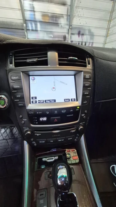 2008 Lexus IS 2nd Gen - Image 13 of 19
