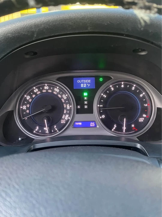 2008 Lexus IS 2nd Gen - Image 6 of 8